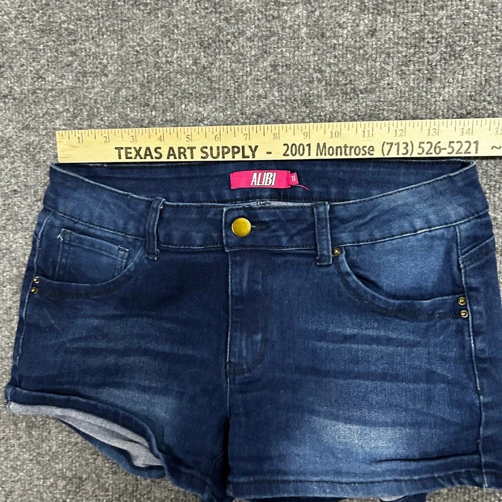 ALIBI denim shorts